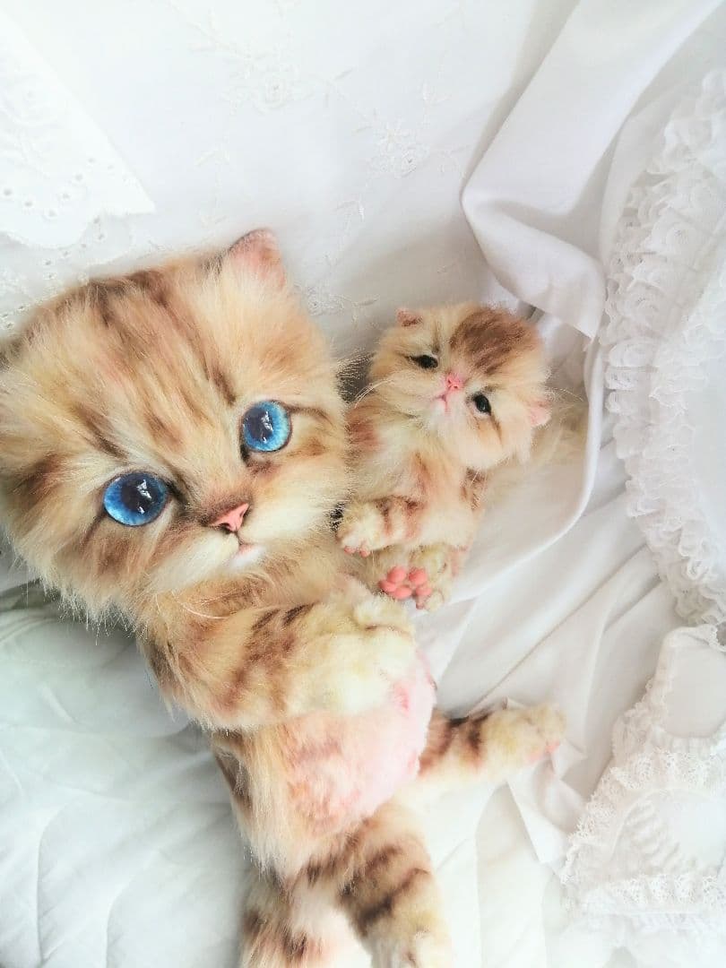 猫ちゃん♡親子♡ママとベビー♡虎柄♡アートドール♡ぬいぐるみ♡かご♡