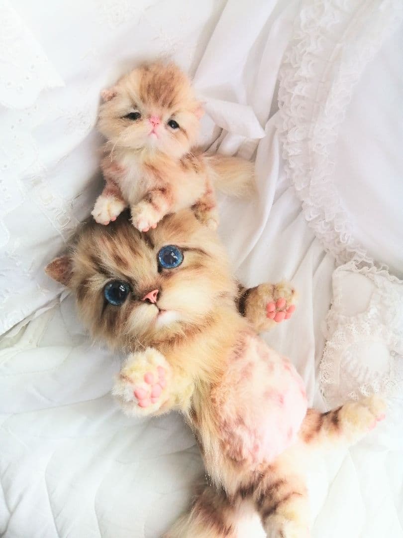 猫ちゃん♡親子♡ママとベビー♡虎柄♡アートドール♡ぬいぐるみ♡かご♡