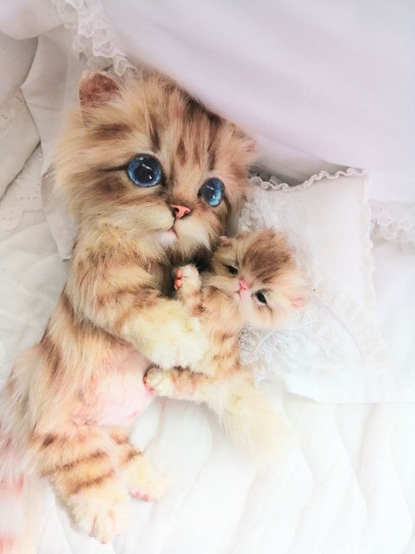 猫ちゃん♡親子♡ママとベビー♡虎柄♡アートドール♡ぬいぐるみ♡かご♡