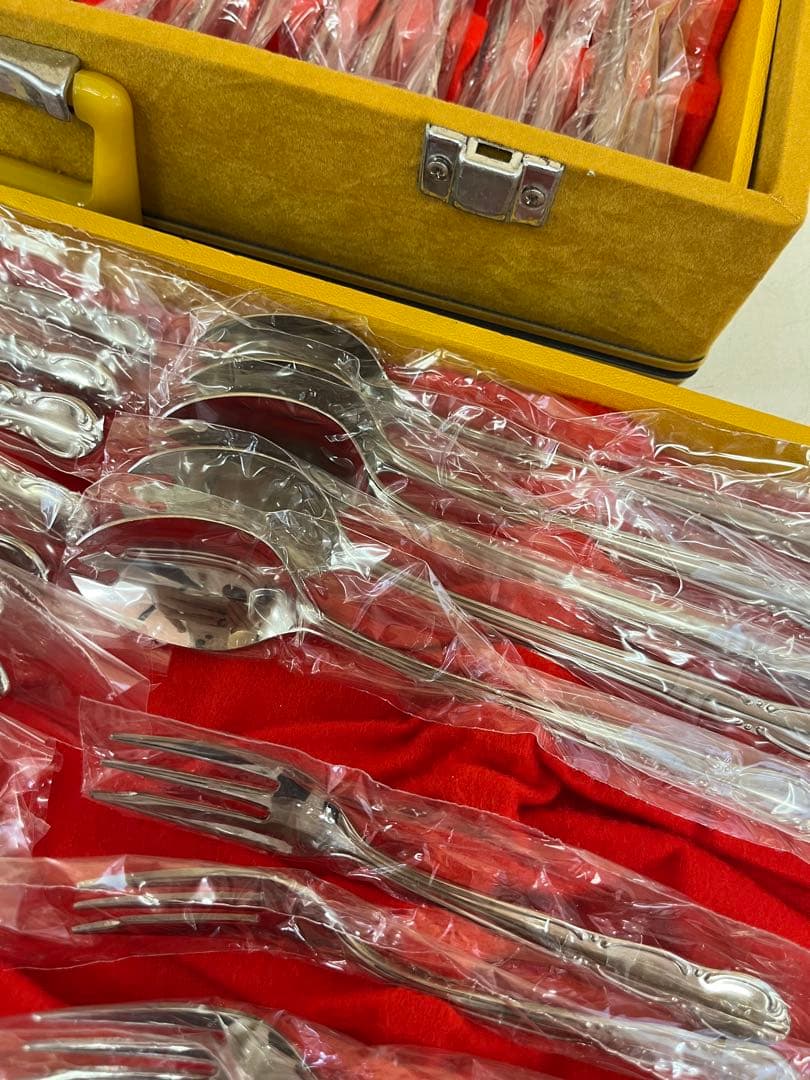 M405 未使用品 18-8ステンレス製洋食器 カトラリーセット 東栄美器