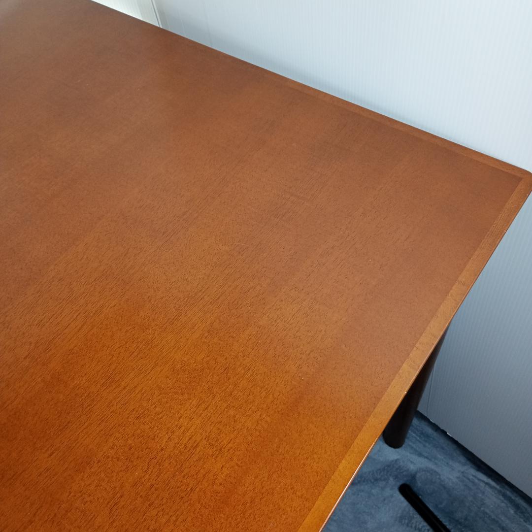 カリモク60ダイニングテーブル　1500,800,700