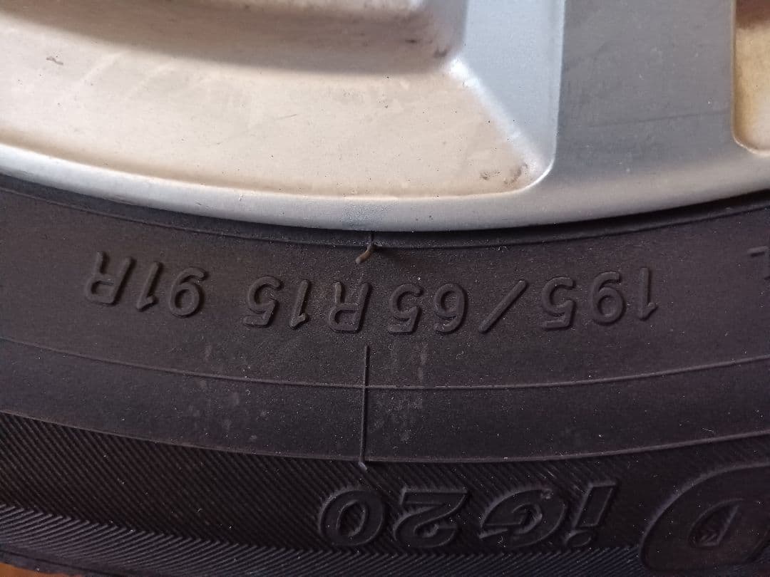 Yokohama スタッドレスタイヤ 15インチ