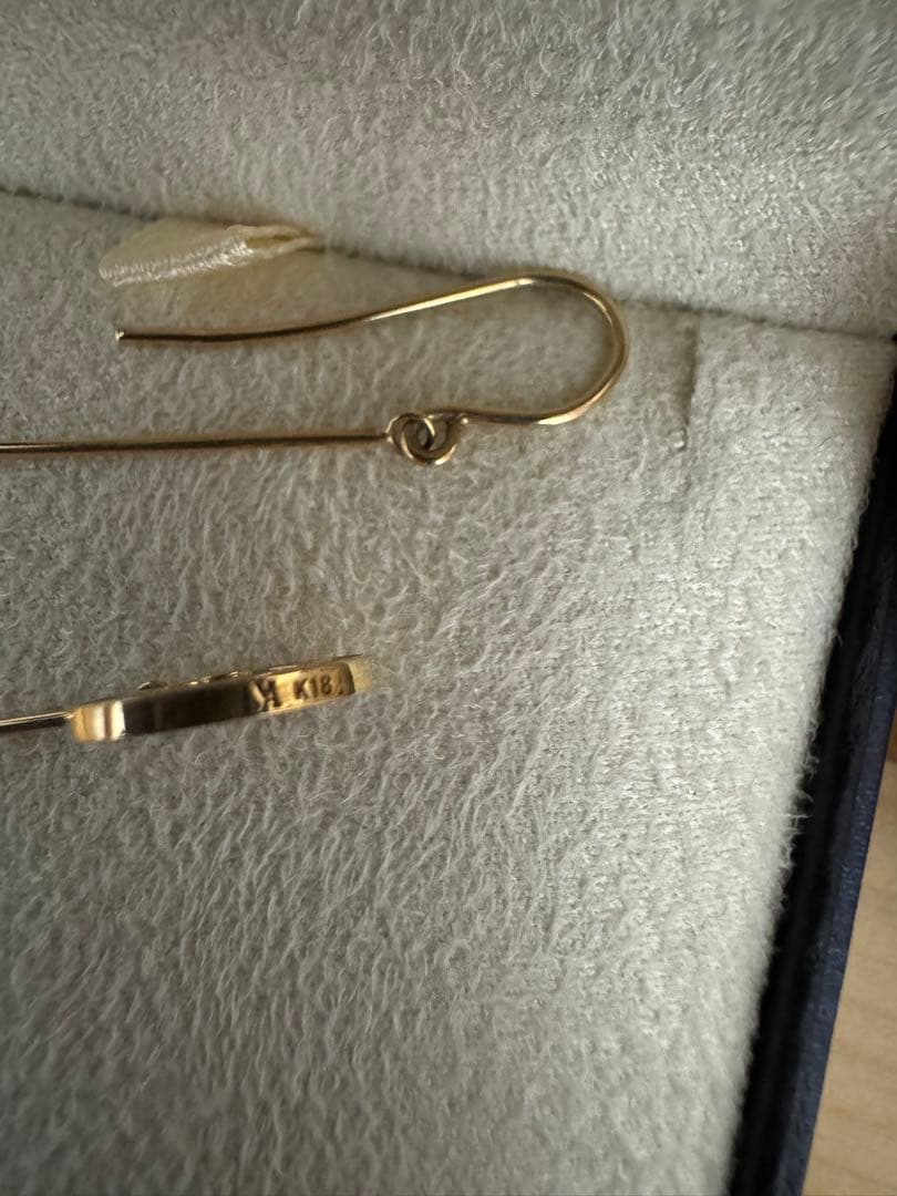 ヴァンドーム青山　羅針盤ピアス