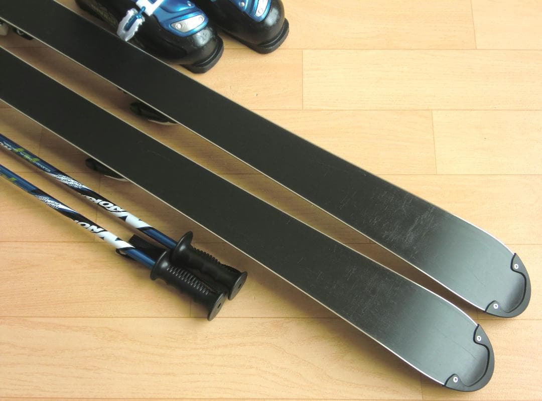 ■■送料無料■K2＋Hart■ジュニア用スキー4点セット■136/24■WAX■