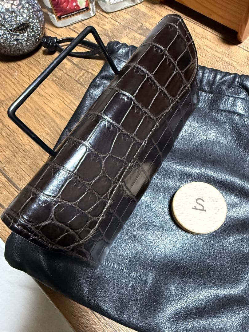 ワイルドスワンズ　ウェイブ　クロコダイル　チョコ