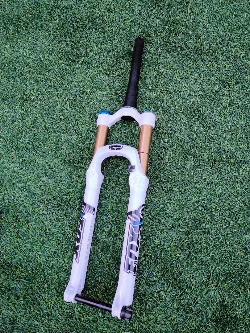 FOX エアサスペンションフォーク F-Series