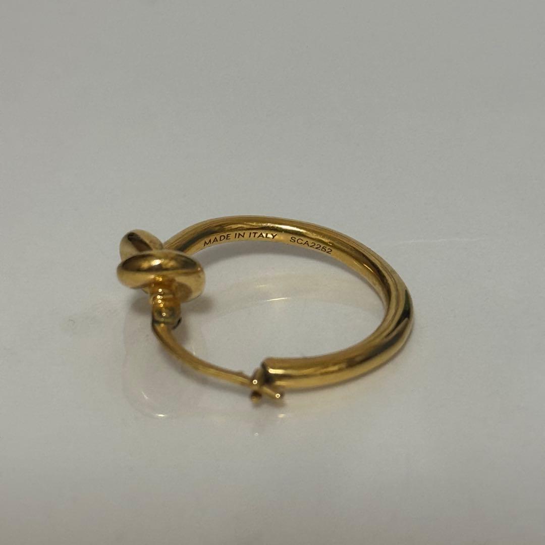 【CELINE ノットスモールフープ ゴールドフィニッシュ プラス】