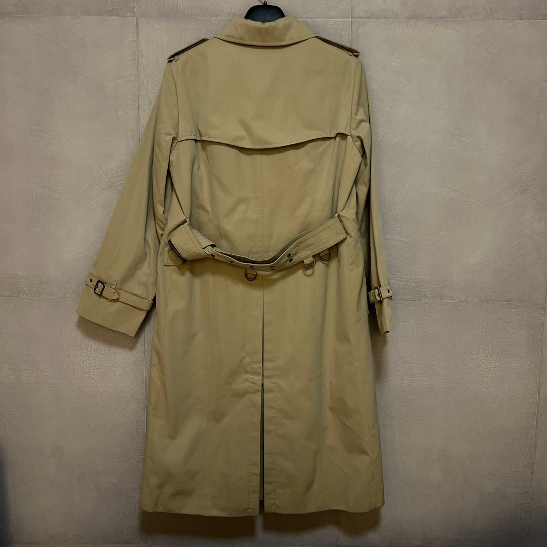 ベージュ トレンチコート