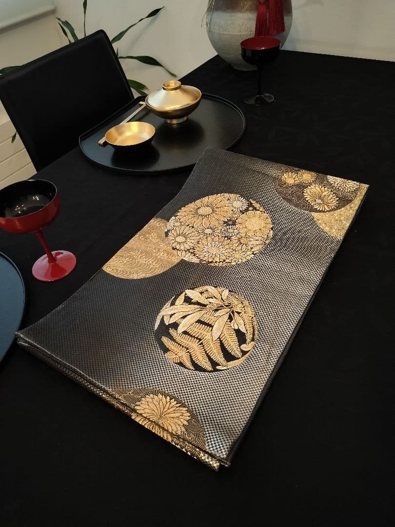 A949★逸品‼️モダン‼️手毬模様‼️ひな祭り‼️テーブルランナー2m12cm