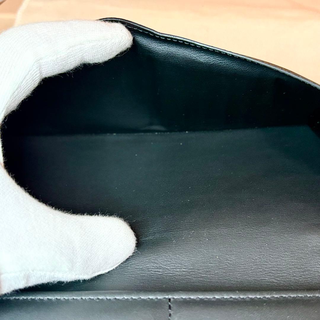 ルイヴィトン　トリヨンアンプラントヴェルティカル　ジッピーウォレットM69047