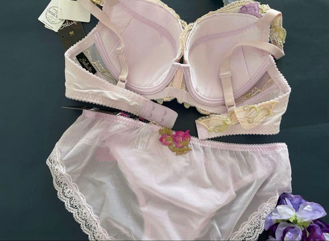 サルート D75/Lノーマル,Mソング オーラ 大女優 84G PU