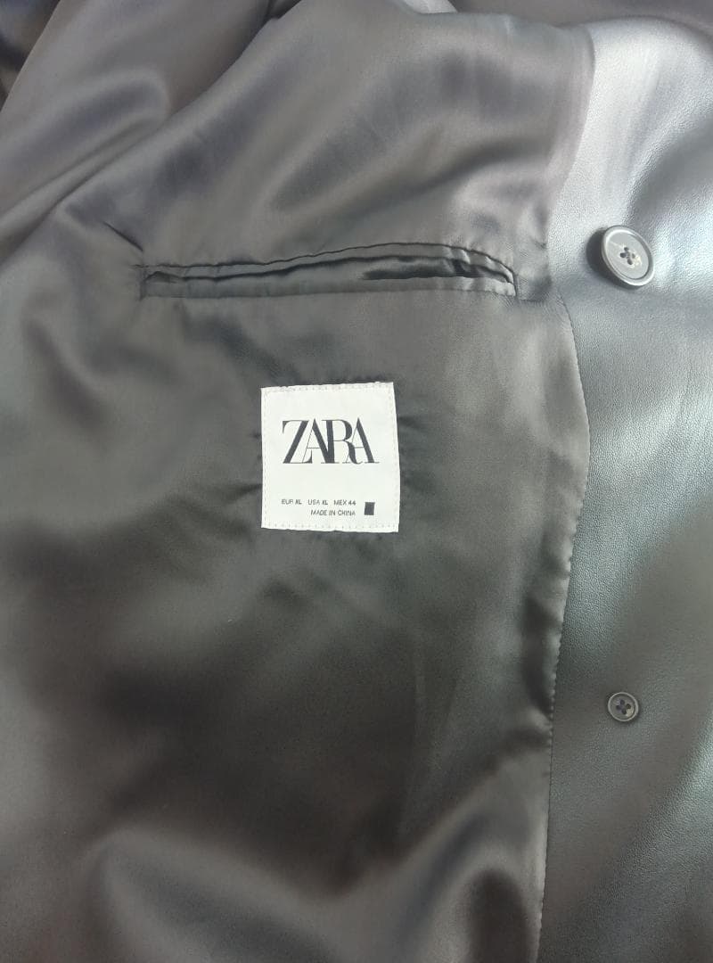 ［着用10回未満］ZARAコート　ブラック / サイズ : XL