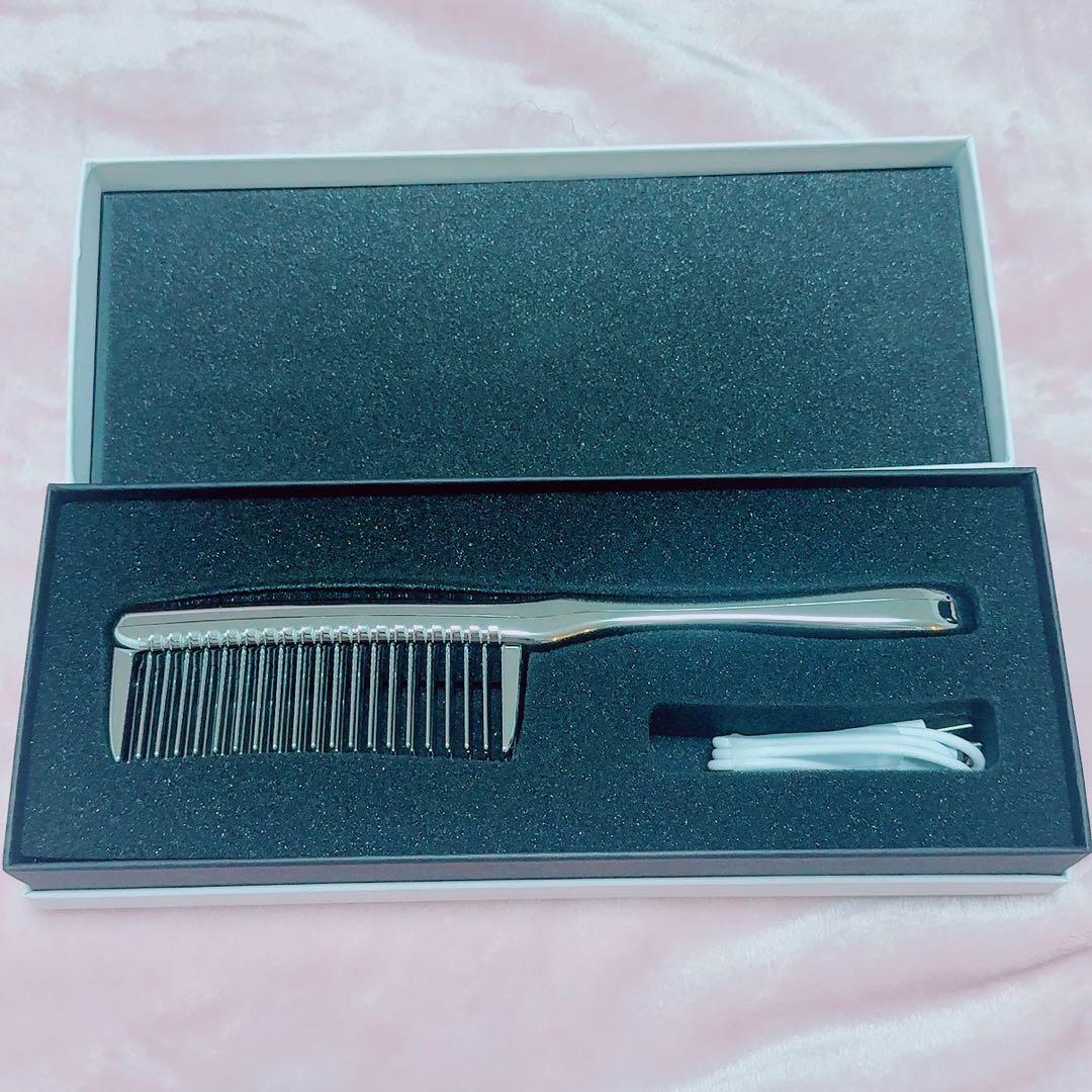 4-138　KARAMAN カラマンビューティーブラシ シルバー