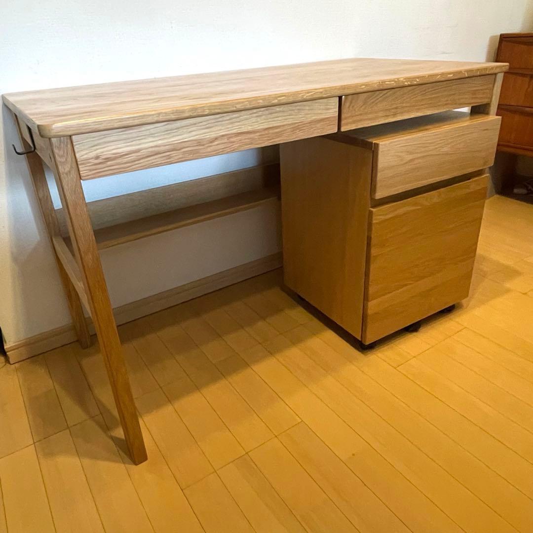 無印良品　オーク　無垢材　デスク