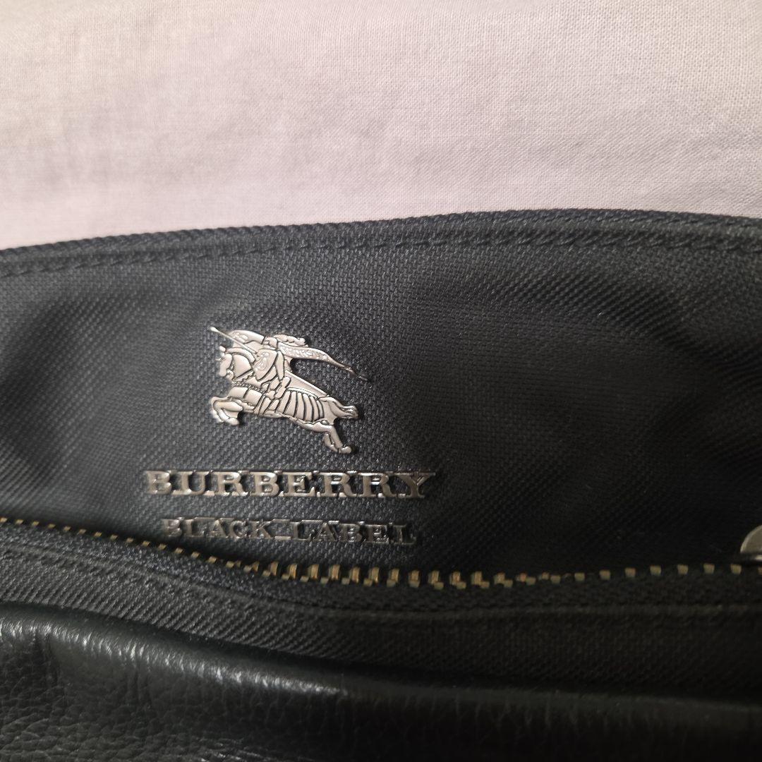 バーバリーブラックレーベル　ボディバッグ