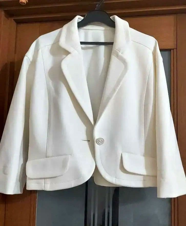 TAE ASHIDA ホワイトショートジャケット サイズ9