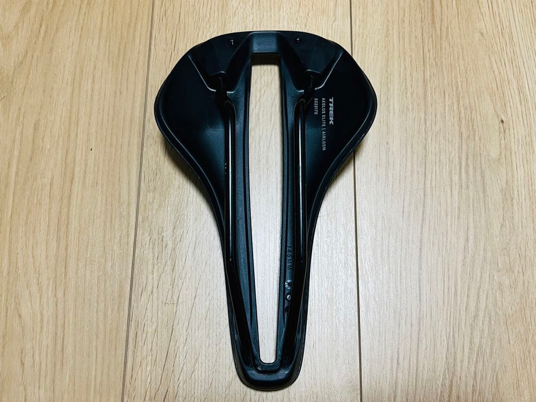 Trek Aeolus Elite AirLoom サドル