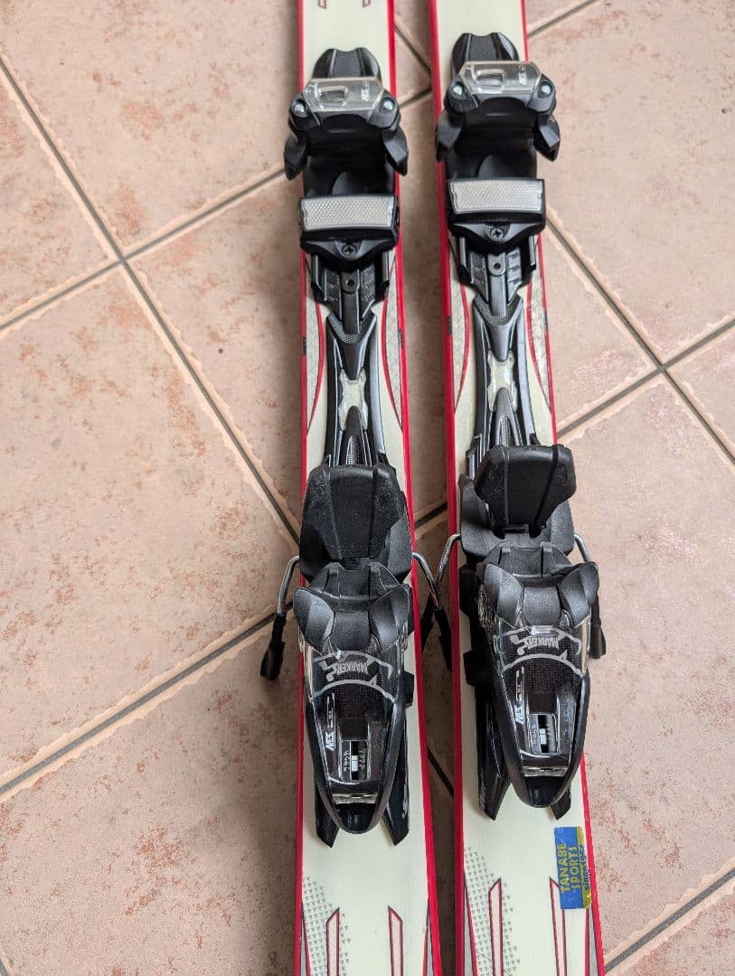 YT-MWK ロシニョール＆K2 スキー板 2点ホワイト/レッド