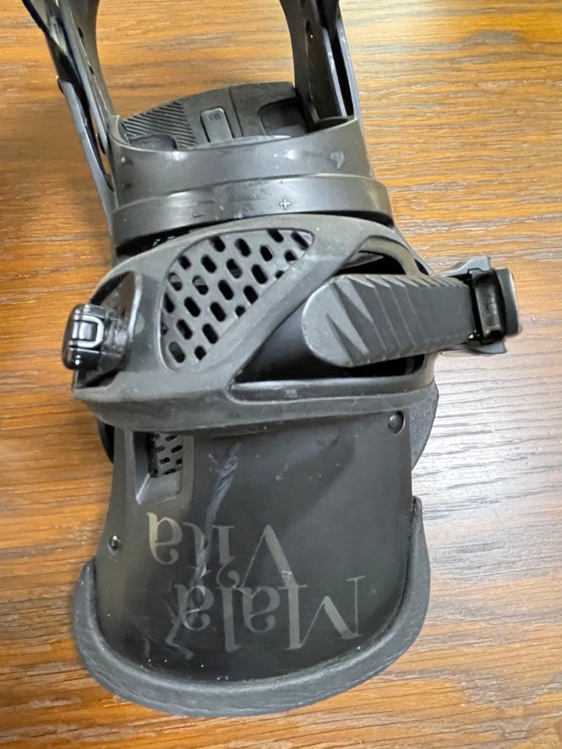 Burton マラビータ Re:Flex スノーボードバインディング