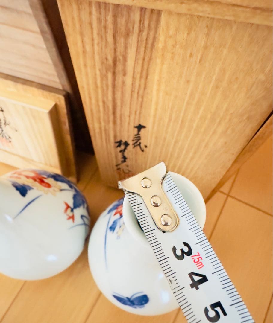 希少品国宝十三代酒井田柿右衛門染錦 花瓶高さ約2 0Cm口部直径约3Cm
