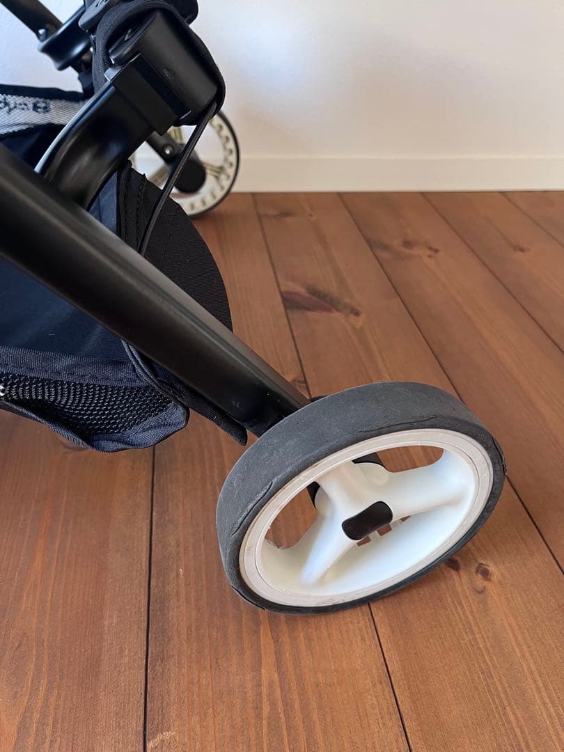 サイベックス リベル ブラック バンパー付き Cybex Libelle