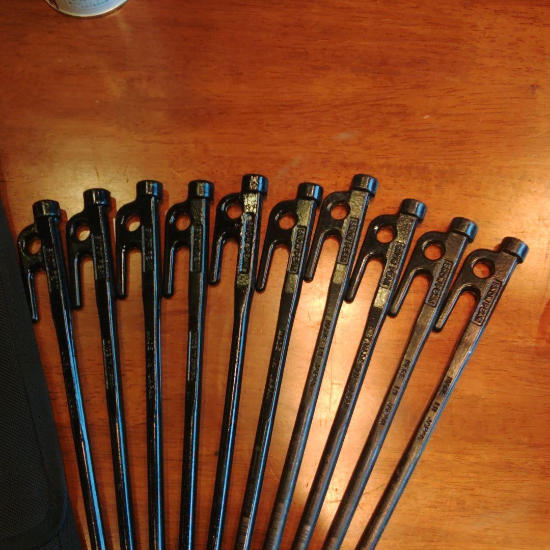 スノーピーク　ソリステ30×10本、ペグハンマー、ペグハンマーケースセット