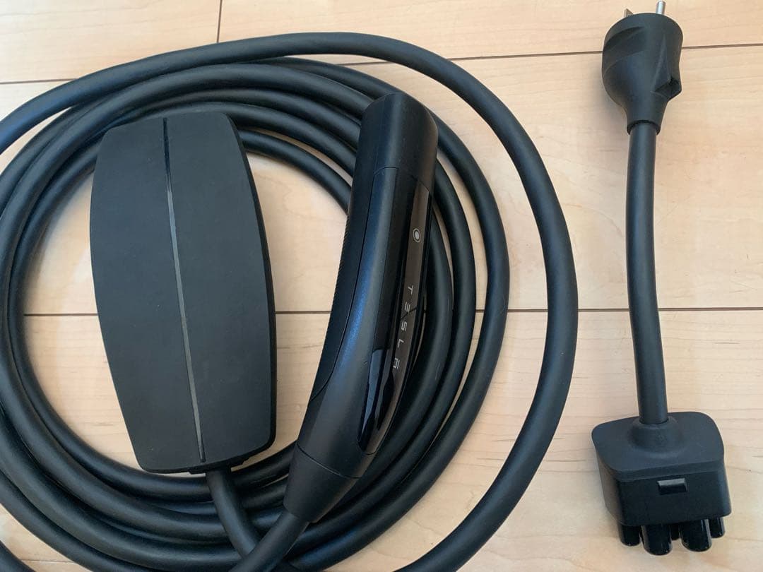 テスラ　Tesla GEN III モバイルコネクター　美品
