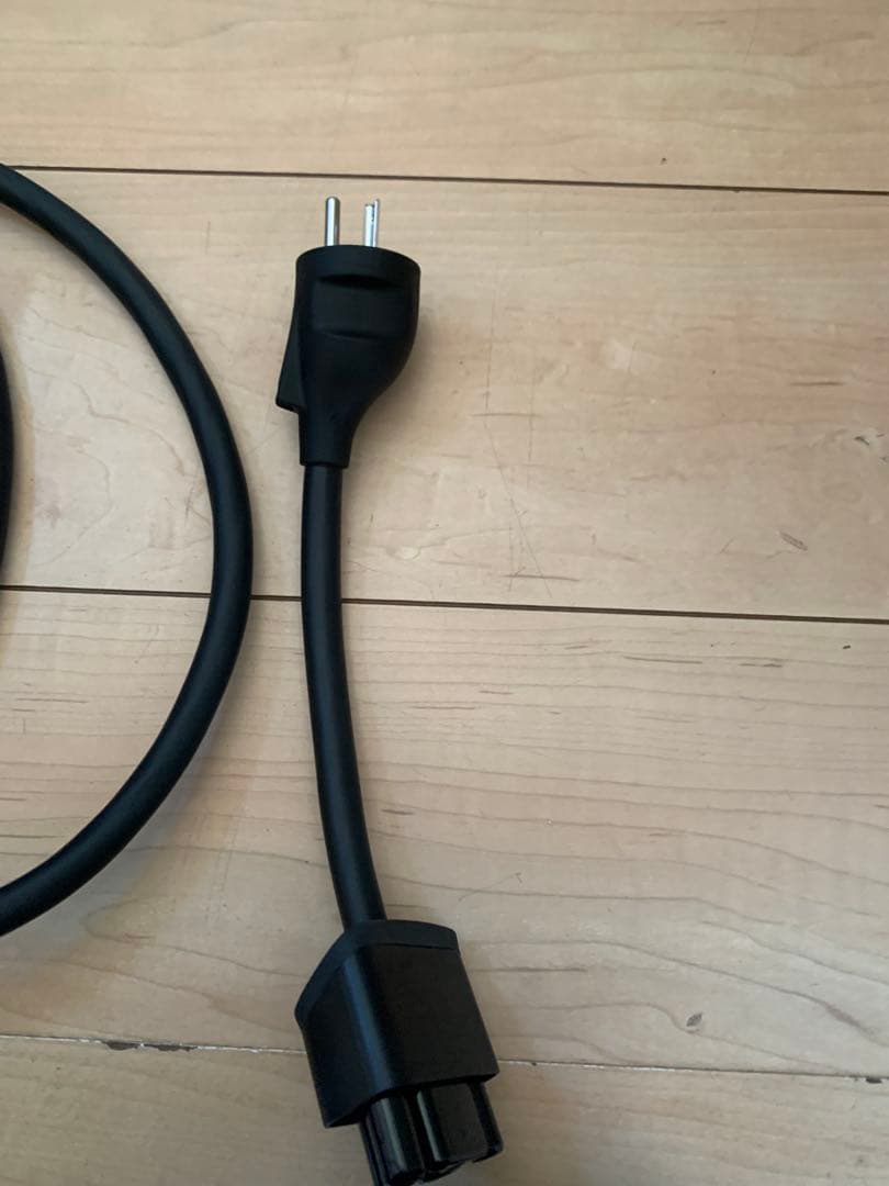 テスラ　Tesla GEN III モバイルコネクター　美品