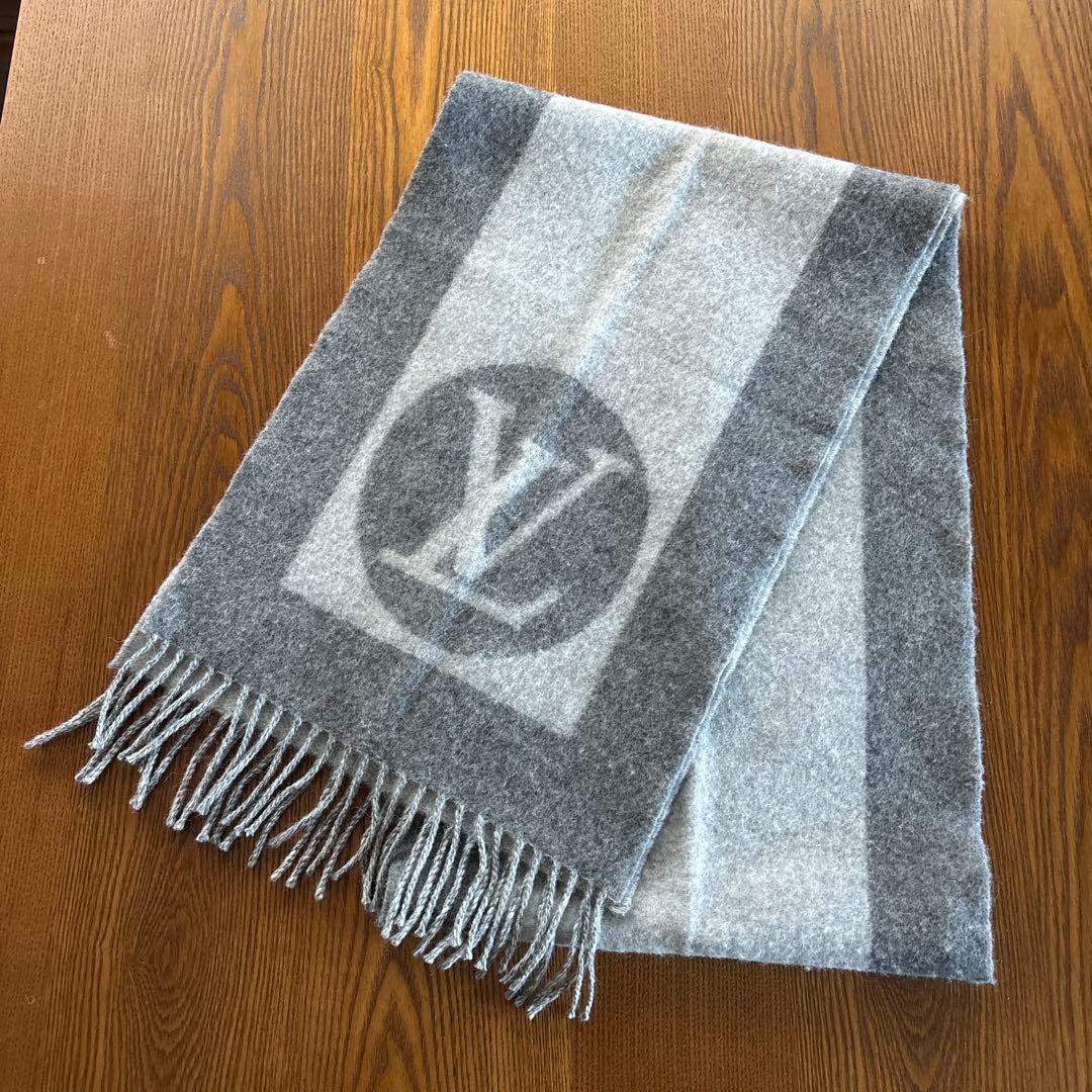 LOUIS VUITTON マフラー　ルイ・ヴィトン　エシャルプ・カーディフ
