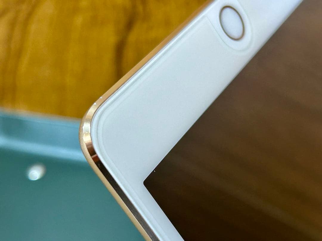 【フウタン】 iPad mini 4 Wi-Fi Cellular