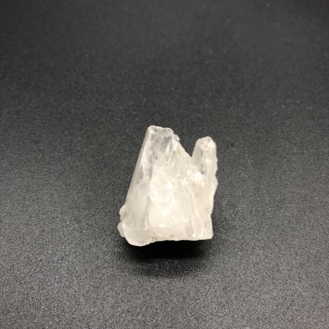 ヒマラヤ水晶　エレスチャル　テラリウム　原石　天然石　邪気払い　魔除け