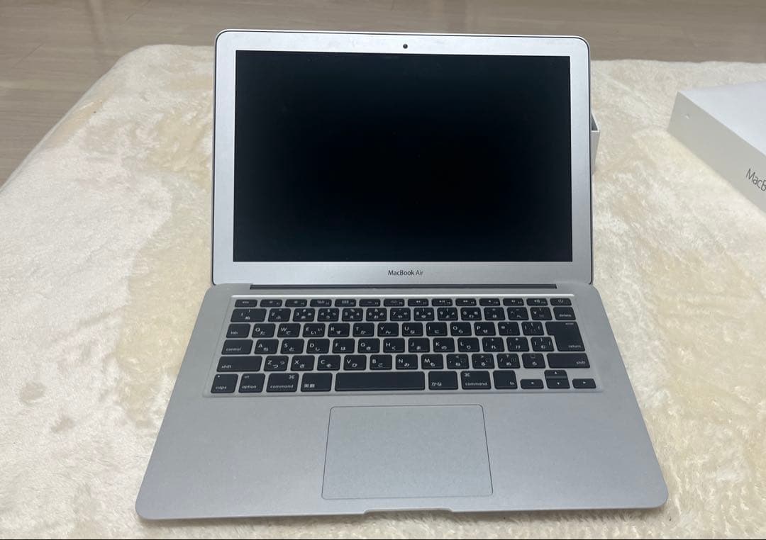 MacBook本体 MacBook Air 13inch2017A1466 8GB SSD128GB