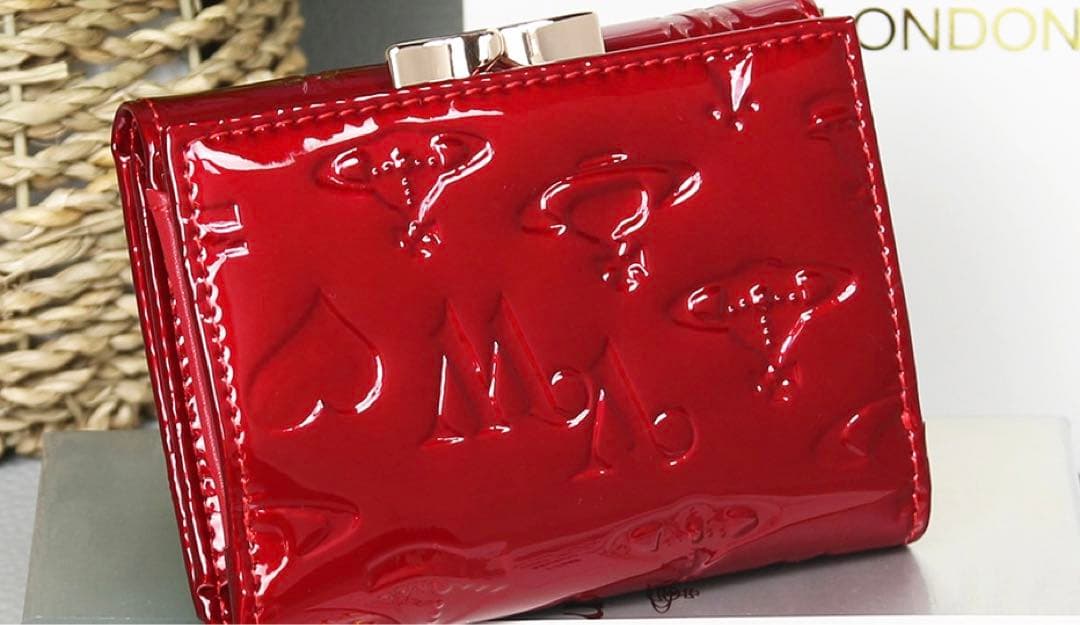 赤いエンボス加工三つ折り財布-110