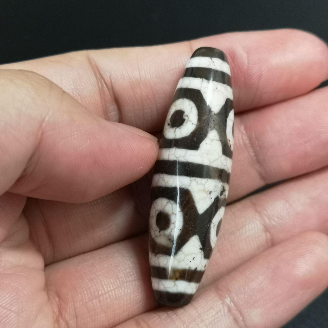 8.レア物　至純龍紋特殊６眼天珠　もう作れない天珠　天然石　パワーストーン　天珠