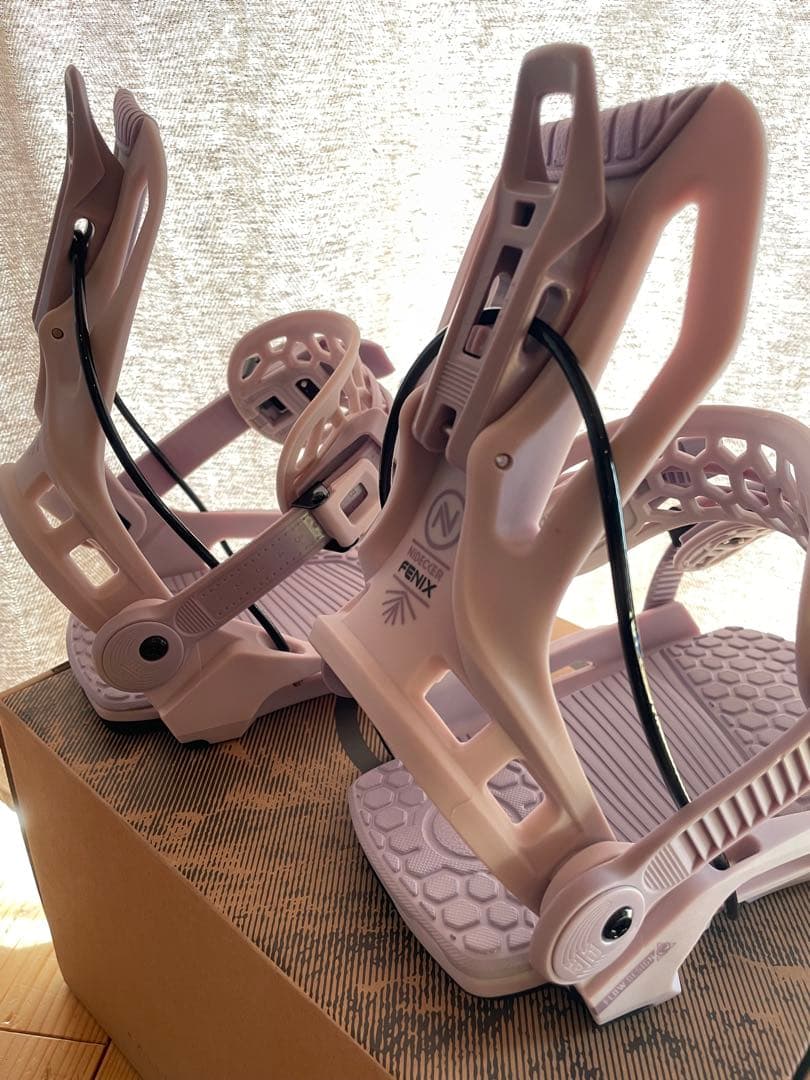 ナイデッカー　フェニックス　24-25モデル