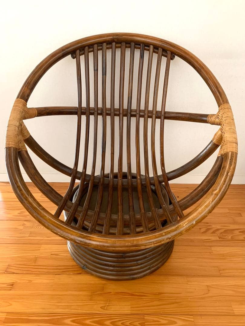 アジアン　レトロ 回転式ラタンチェア 360度回転