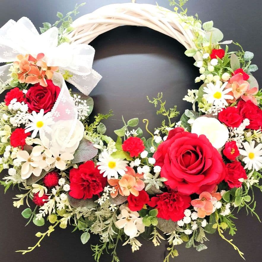 商品名【心愛】ゆきこ♥真っ赤な薔薇とカーネーションのフラワーリース