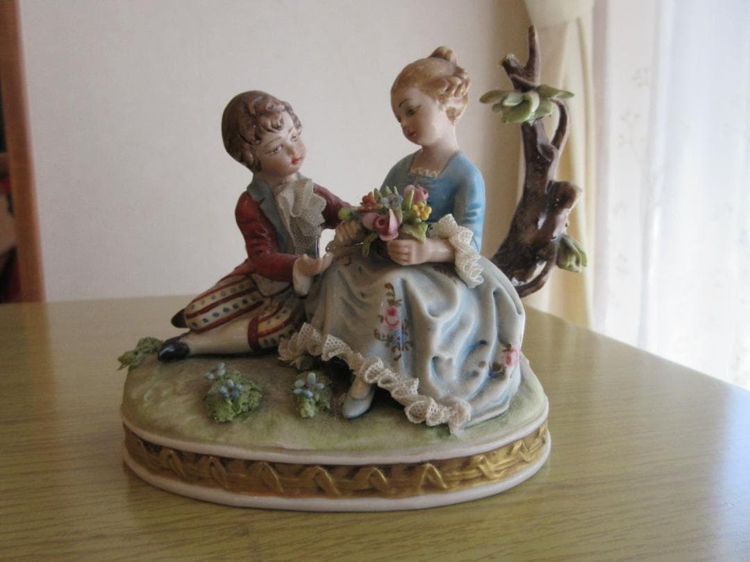 Capodimonte キングスポルチェラン カポディモンテ フィギュリン