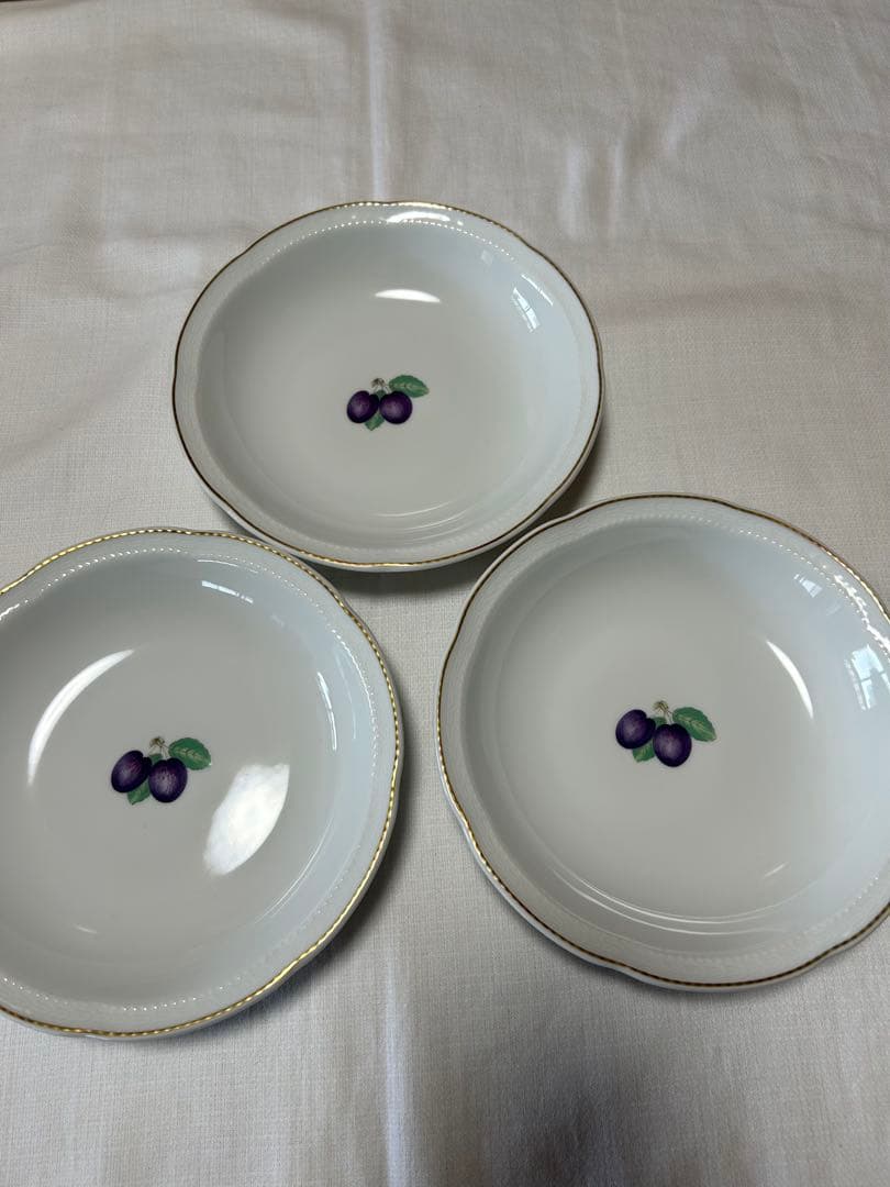 ☆新品・未使用☆ リチャードジノリ　ボンジョルノプルーン　20cm 3枚