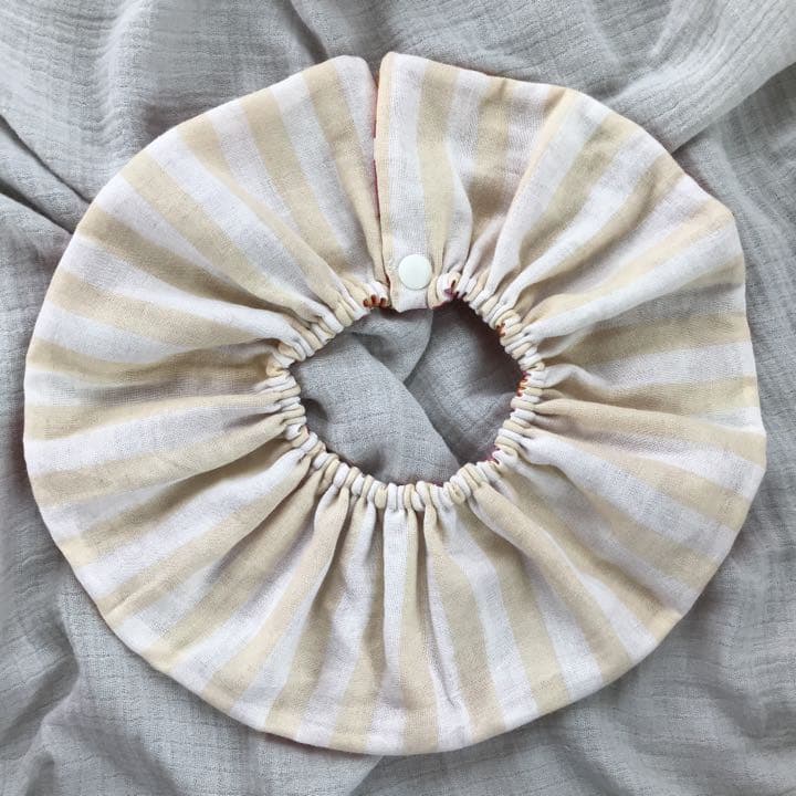 ★レッドドラゴンフルーツ×ミルクストライプ★ ハンドメイド　リバーシブル　スタイ