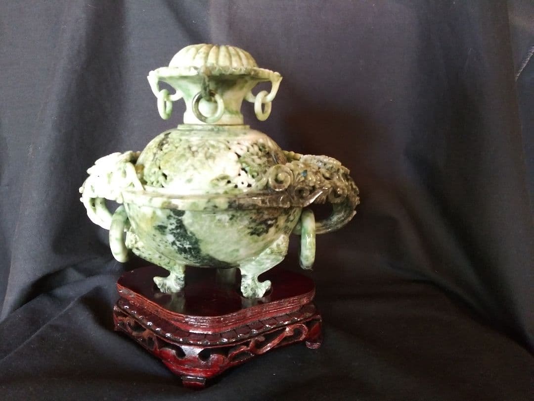 玉製花薫(香炉)　南陽翡翠(独山玉)製　中国工芸品　置物　NO.836