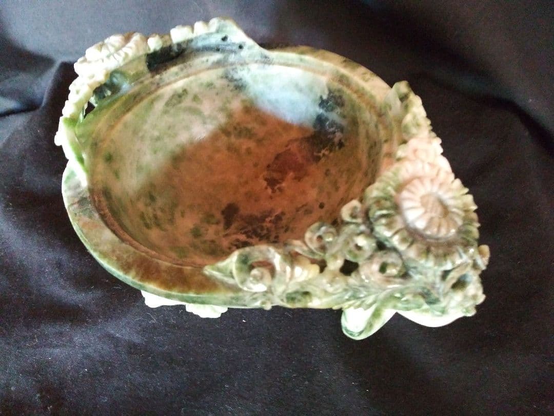 玉製花薫(香炉)　南陽翡翠(独山玉)製　中国工芸品　置物　NO.836