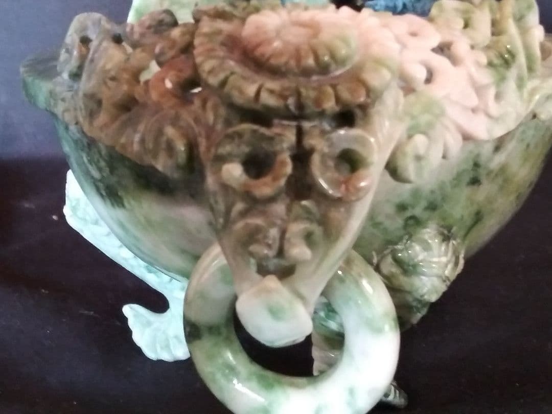 玉製花薫(香炉)　南陽翡翠(独山玉)製　中国工芸品　置物　NO.836