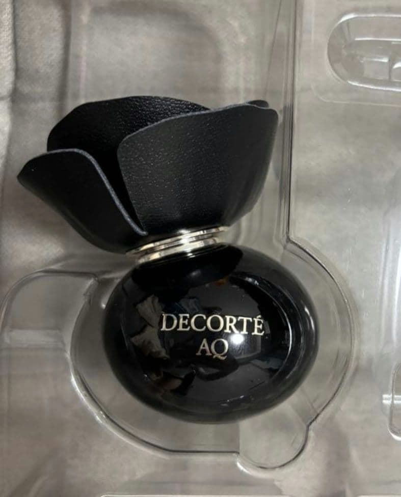 ♡新品未開封♡コスメデコルテ　エターナルエレガンスボックス AQ パルファン