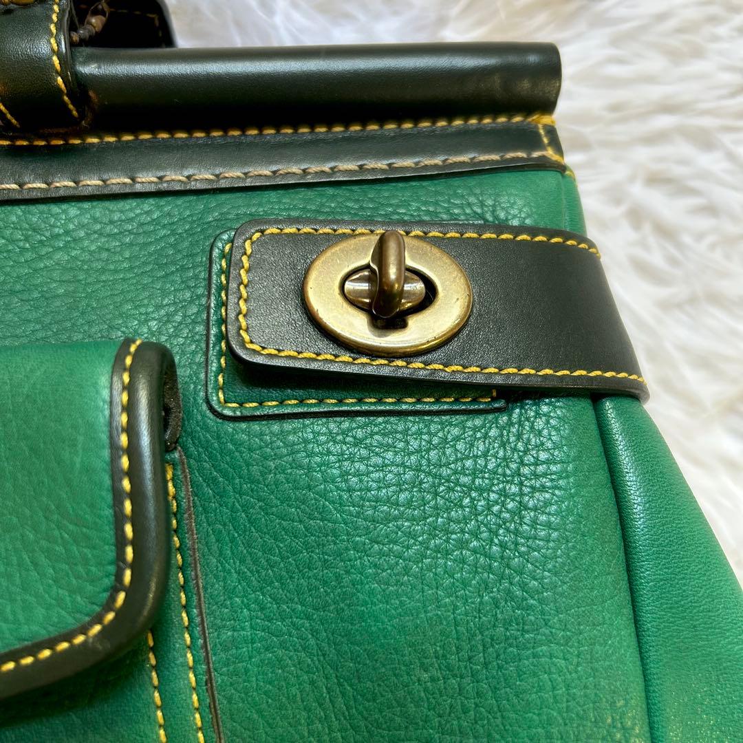 バッグ COACH soho Leather Turn Lock Boston Bag