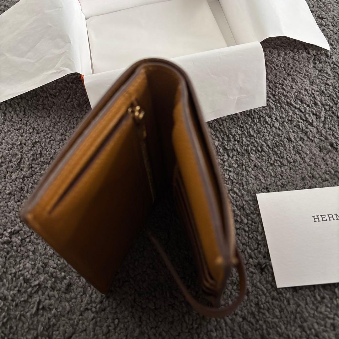HERMES エルメス　ベアンコンパクトウォレット