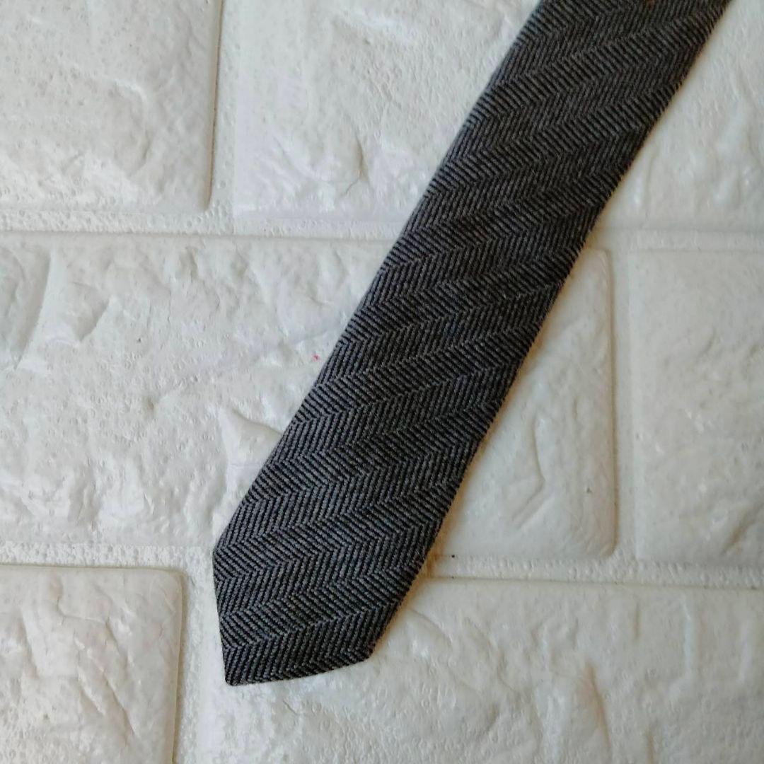 ブルネロクチネリ【美品】ネクタイ　グレー系　ウール/シルク　最高級ネクタイ