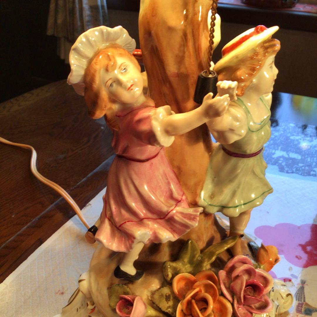 旧東ドイツ王冠マーク アンティークランプ シェイード　フィリギン　人形　照明