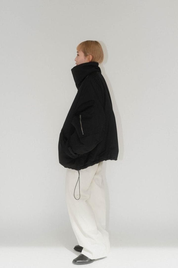Knuth Marf クヌースマーフ スタンドカラーダウンジャケット　ブラック
