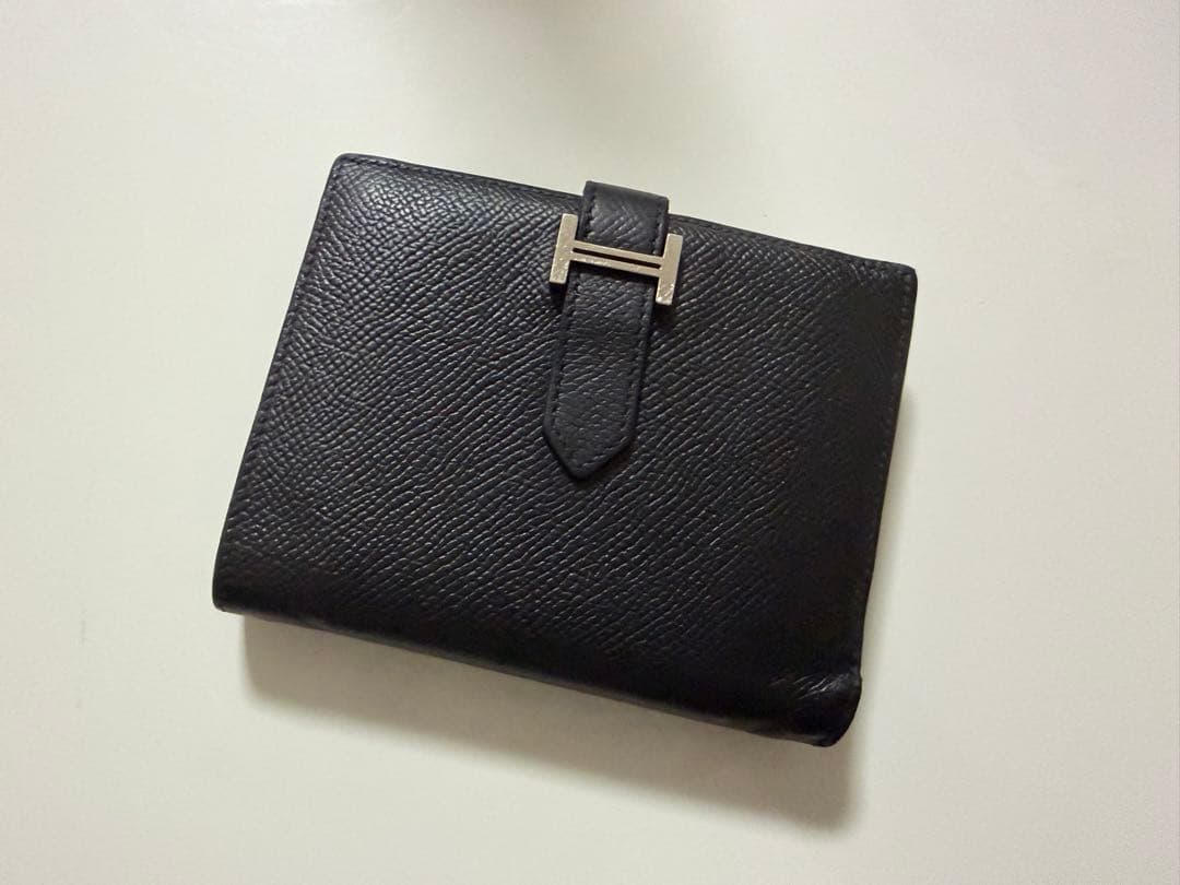 HERMES 二つ折り財布 黒 レザー